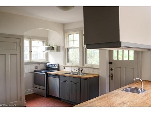 36 Mountwood Avenue, Hamilton, ON - Indoor Photo Showing Kitchen With Double Sink