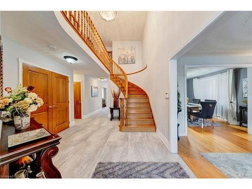 22 Caswell Drive, Hamilton, ON - Indoor Photo Showing Other Room