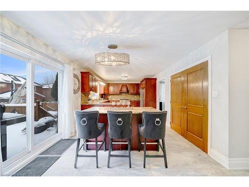 22 Caswell Drive, Hamilton, ON - Indoor Photo Showing Dining Room