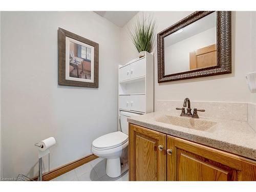 22 Caswell Drive, Hamilton, ON - Indoor Photo Showing Bathroom