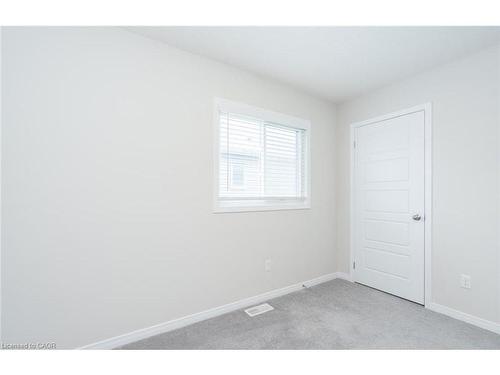 76-3200 Singleton Avenue, London, ON - Indoor Photo Showing Other Room