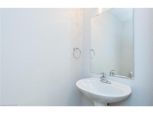 76-3200 Singleton Avenue, London, ON - Indoor Photo Showing Bathroom