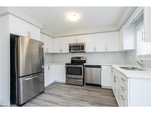 76-3200 Singleton Avenue, London, ON - Indoor Photo Showing Kitchen With Stainless Steel Kitchen With Double Sink