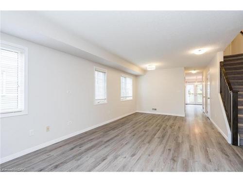 76-3200 Singleton Avenue, London, ON - Indoor Photo Showing Other Room