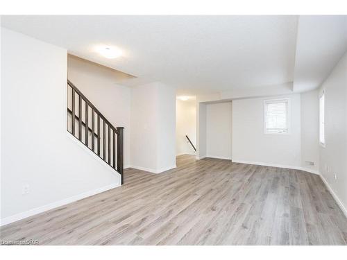 76-3200 Singleton Avenue, London, ON - Indoor Photo Showing Other Room