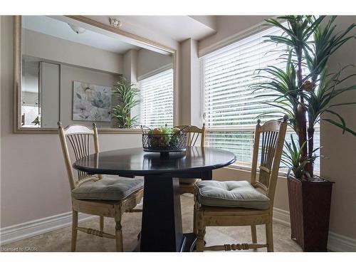 305-3497 Upper Middle Road, Burlington, ON - Indoor