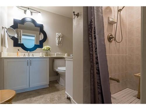305-3497 Upper Middle Road, Burlington, ON - Indoor Photo Showing Bathroom