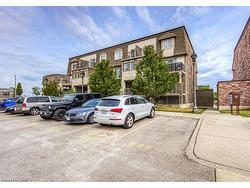 F-240 Rachel Crescent  Kitchener, ON N2R 0E1