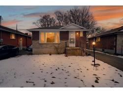 399 East 15th Street  Hamilton, ON L9A 4G9