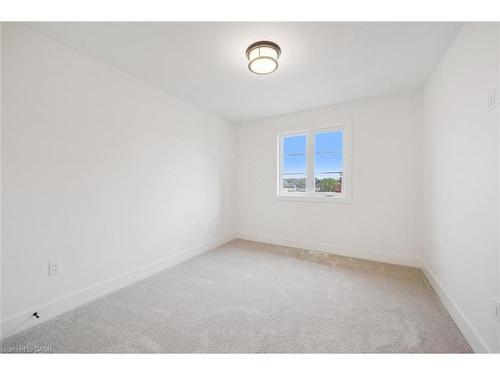 548 Peach Blossom Court, Kitchener, ON - Indoor Photo Showing Other Room