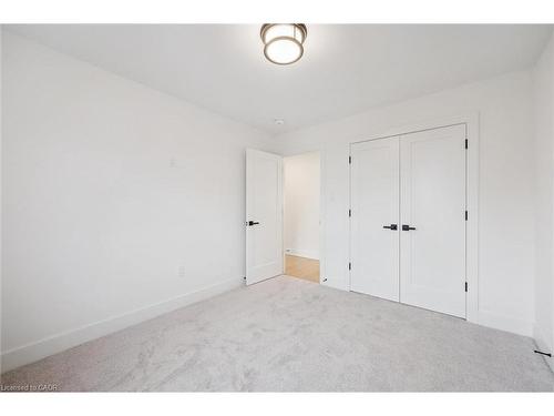 548 Peach Blossom Court, Kitchener, ON - Indoor Photo Showing Other Room