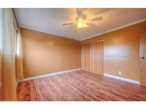 406-400 Champlain Boulevard, Cambridge, ON - Indoor Photo Showing Other Room