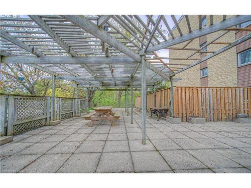 406-400 Champlain Boulevard, Cambridge, ON - Outdoor