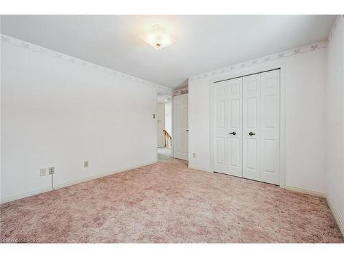18 Woodview Court, Kitchener, ON - Indoor Photo Showing Other Room