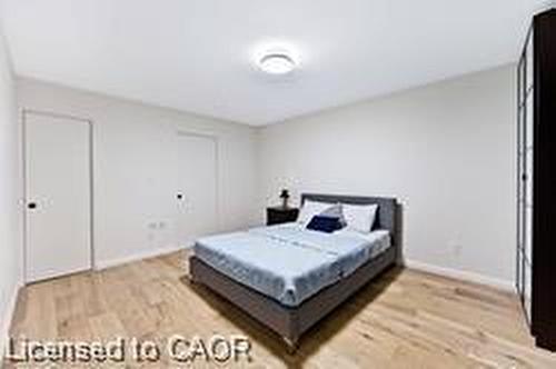 23 Melbourne Street, Hamilton, ON - Indoor Photo Showing Bedroom