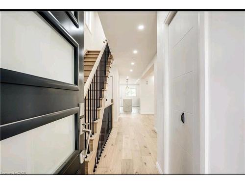 23 Melbourne Street, Hamilton, ON - Indoor Photo Showing Other Room