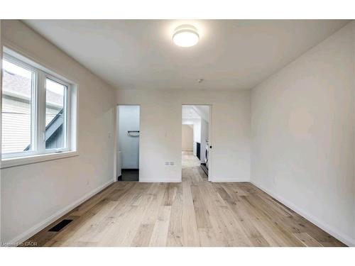 23 Melbourne Street, Hamilton, ON - Indoor Photo Showing Other Room