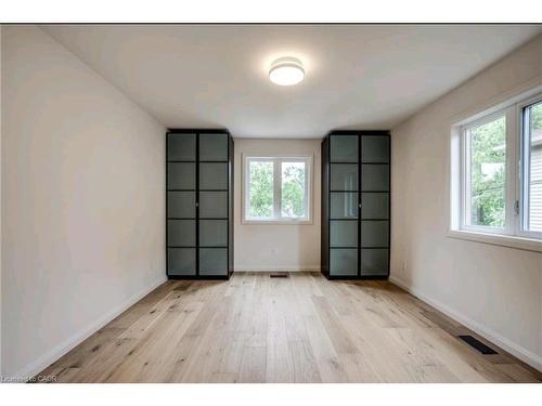 23 Melbourne Street, Hamilton, ON - Indoor Photo Showing Other Room