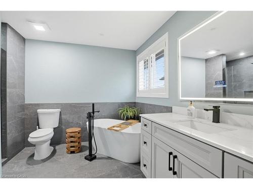 75 Etherington Crescent, Binbrook, ON - Indoor Photo Showing Bathroom