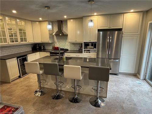 111 Duncairn Crescent, Hamilton, ON - Indoor Photo Showing Kitchen With Upgraded Kitchen