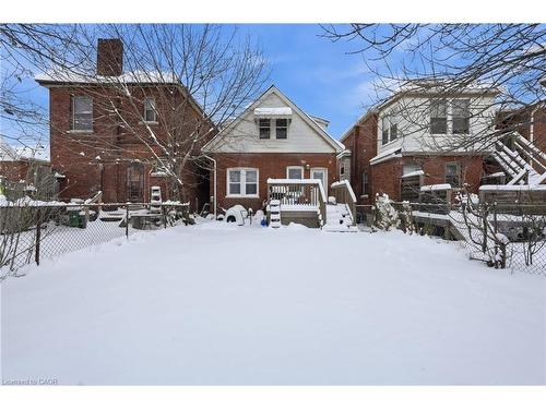 34 Balsam Avenue N, Hamilton, ON - Outdoor