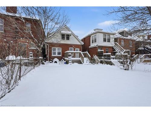 34 Balsam Avenue N, Hamilton, ON - Outdoor