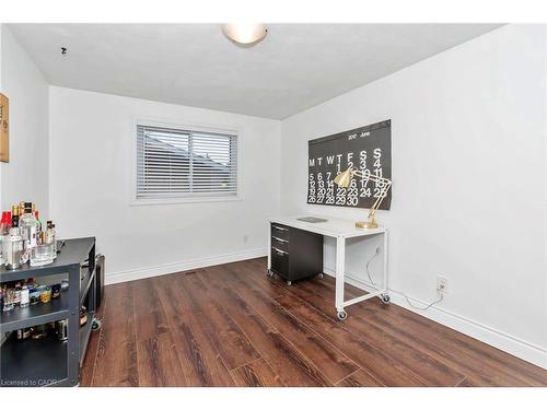 24 Darlington Drive, Hamilton, ON - Indoor Photo Showing Other Room