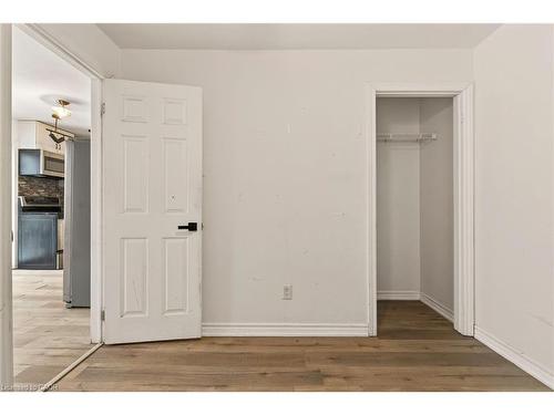218 East 8Th Street, Hamilton, ON - Indoor Photo Showing Other Room