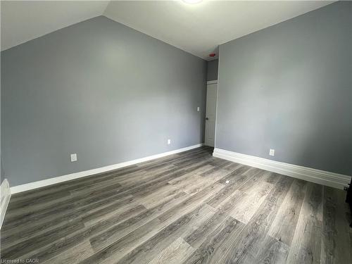 49 Madison Avenue N, Kitchener, ON - Indoor Photo Showing Other Room