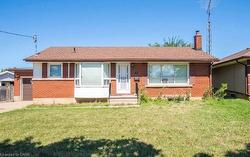 Lower-17 Ridgeview Avenue  St. Catharines, ON L2M 6B2