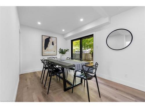 39 Grandfield Street, Hamilton, ON - Indoor Photo Showing Dining Room