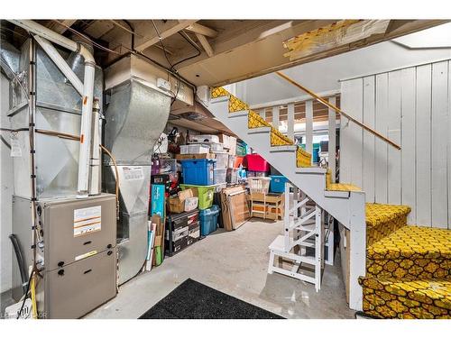 541 Courtland Avenue E, Kitchener, ON - Indoor Photo Showing Basement