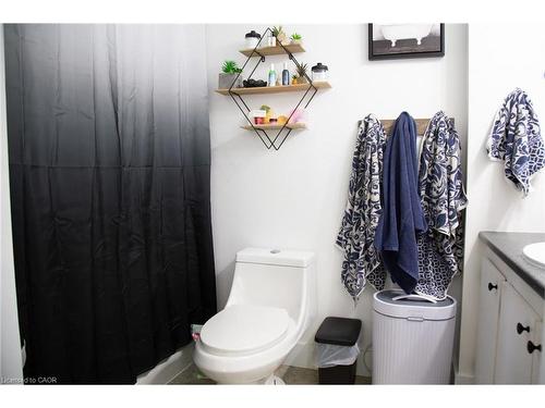 948 Mcdowell Road E, Simcoe, ON - Indoor Photo Showing Bathroom