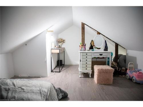 948 Mcdowell Road E, Simcoe, ON - Indoor Photo Showing Bedroom