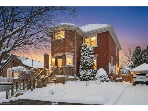 32 Dane Street, Kitchener, ON - Outdoor