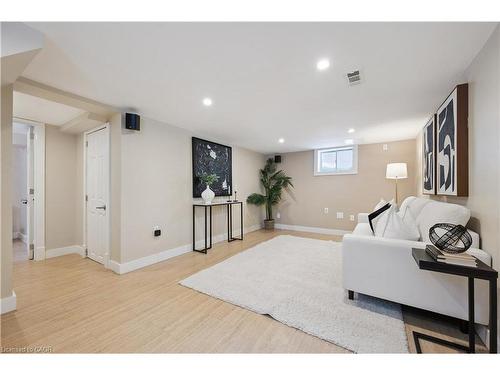 32 Dane Street, Kitchener, ON - Indoor