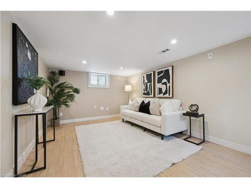 32 Dane Street, Kitchener, ON - Indoor