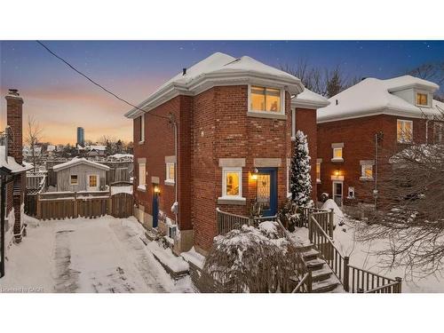 32 Dane Street, Kitchener, ON - Outdoor