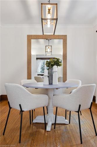 32 Dane Street, Kitchener, ON - Indoor Photo Showing Dining Room