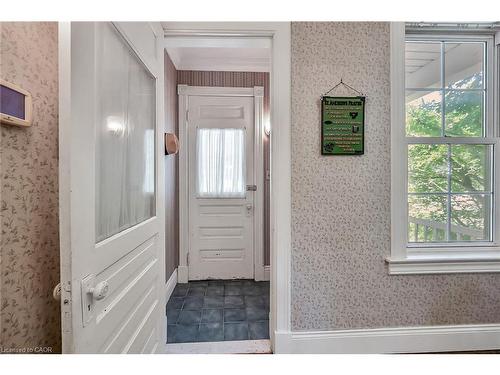 94 Sutherland Street W, Caledonia, ON - Indoor Photo Showing Other Room