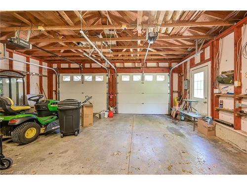 94 Sutherland Street W, Caledonia, ON - Indoor Photo Showing Garage