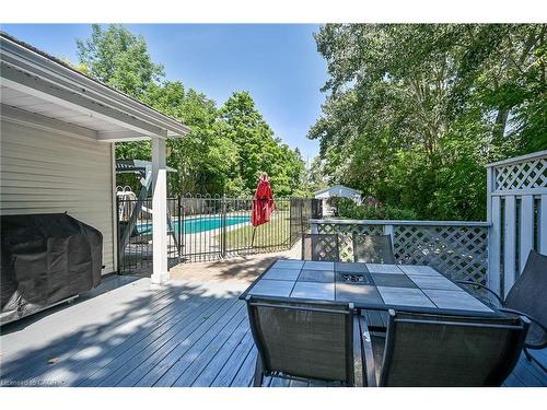 94 Sutherland Street W, Caledonia, ON - Outdoor