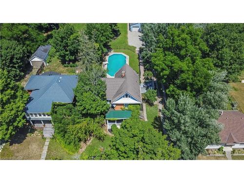 94 Sutherland Street W, Caledonia, ON - Outdoor