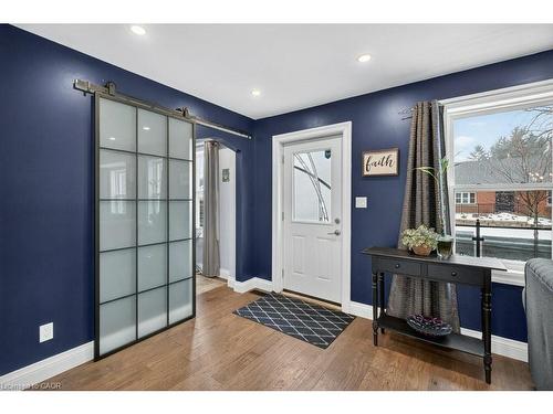 2 Sylvia Avenue, Hamilton, ON - Indoor Photo Showing Other Room