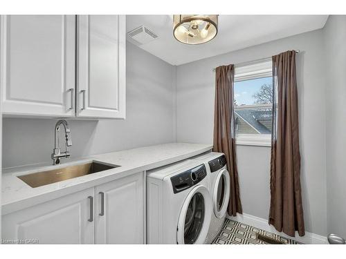 2 Sylvia Avenue, Hamilton, ON - Indoor Photo Showing Laundry Room