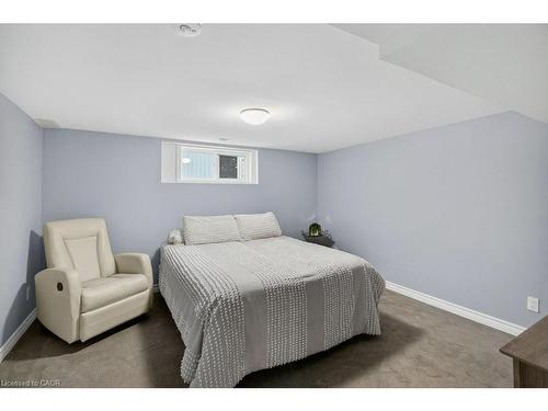 2 Sylvia Avenue, Hamilton, ON - Indoor Photo Showing Bedroom