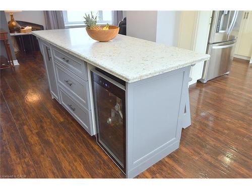 65 Rolston Drive, Hamilton, ON - Indoor Photo Showing Kitchen