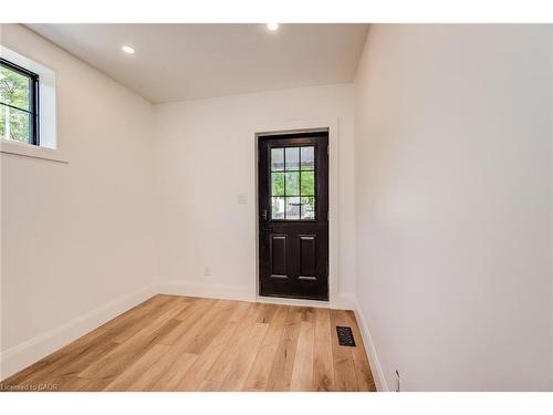 101 Wood Street, Kitchener, ON - Indoor Photo Showing Other Room
