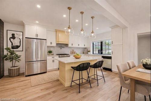 101 Wood Street, Kitchener, ON - Indoor Photo Showing Other Room