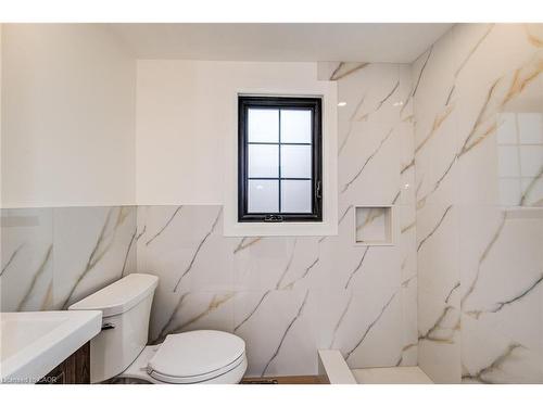 101 Wood Street, Kitchener, ON - Indoor Photo Showing Bathroom